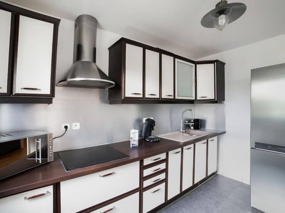 Les Paves De Prague - Appartement Pour 4 A 10 Minutes De Disneyland Paris Montévrain Exterior foto